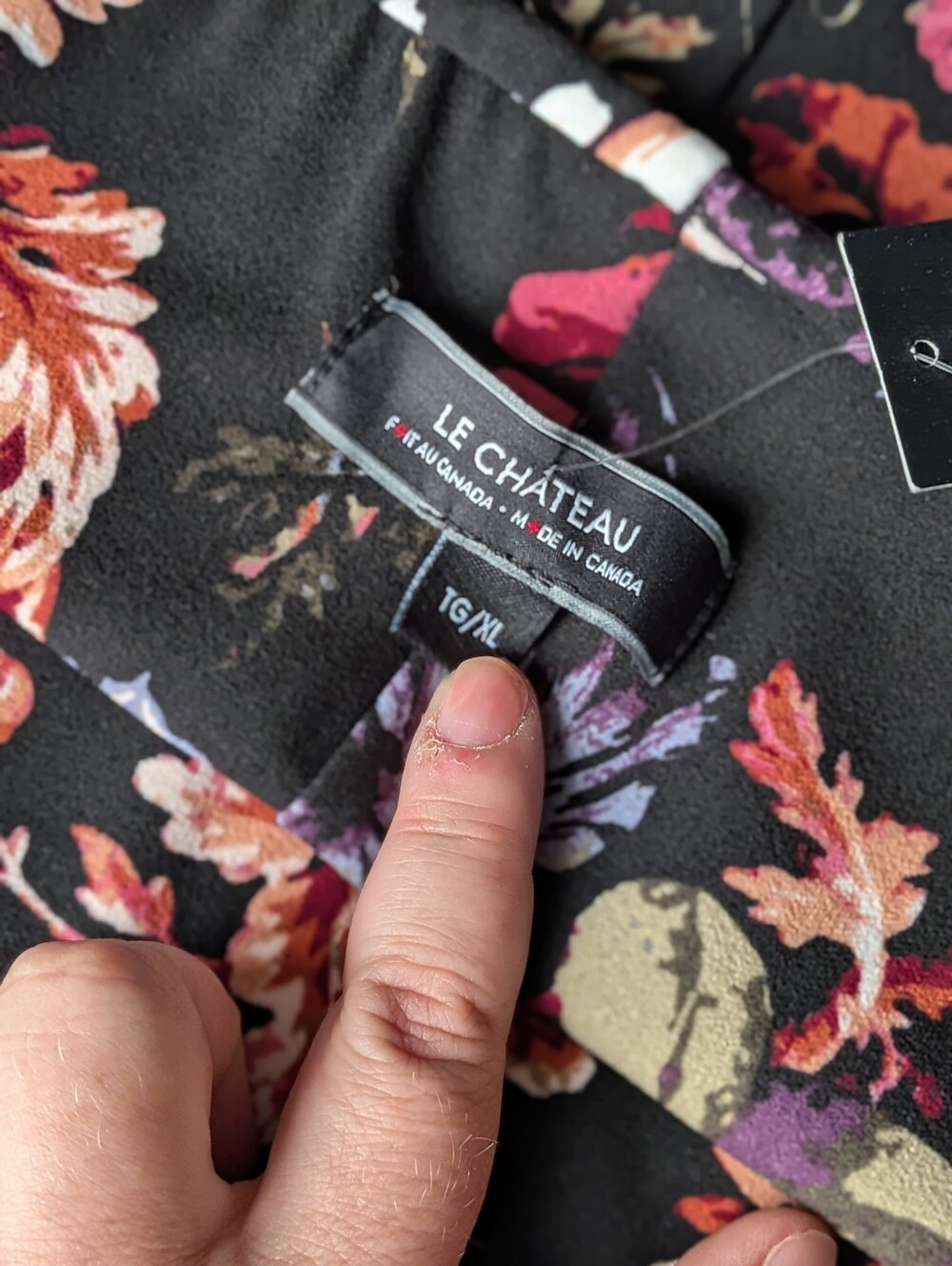 Le Chateau Dark Floral Knit Crepe Skirt in Black with Pink Accents - Picture 2 of 10